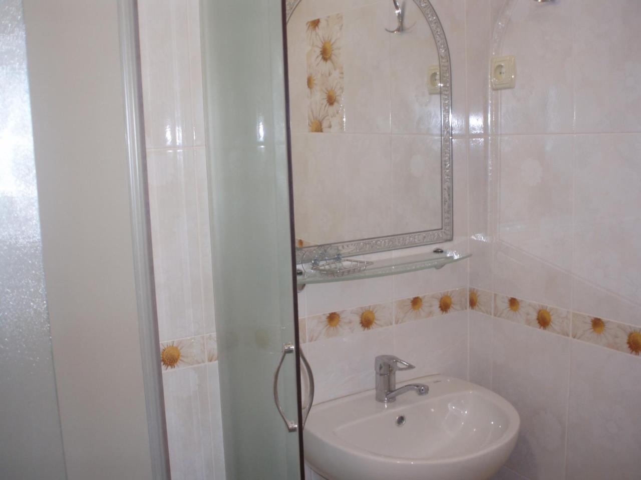 Guest House Butterfly Wing Odesa Exterior foto