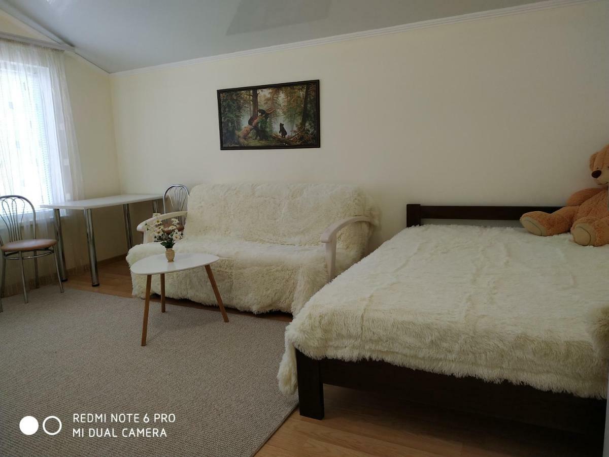Guest House Butterfly Wing Odesa Exterior foto