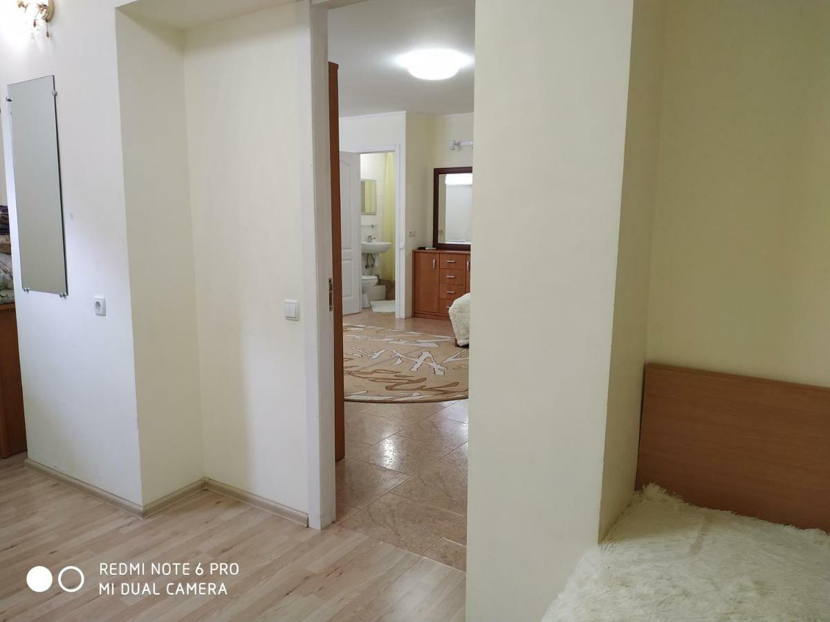 Guest House Butterfly Wing Odesa Exterior foto